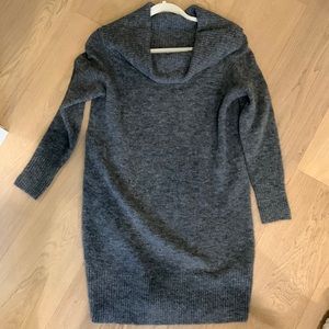 Aritzia Wilfred Free sweater dress, size small